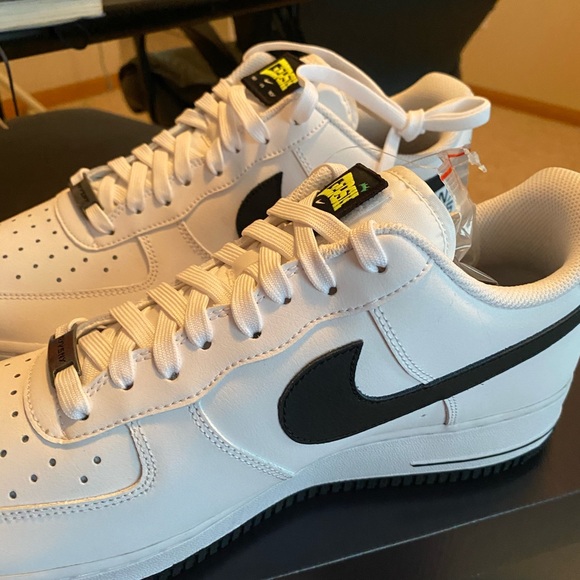 Brand new Air Force 1 NY VS NY - Picture 4 of 4